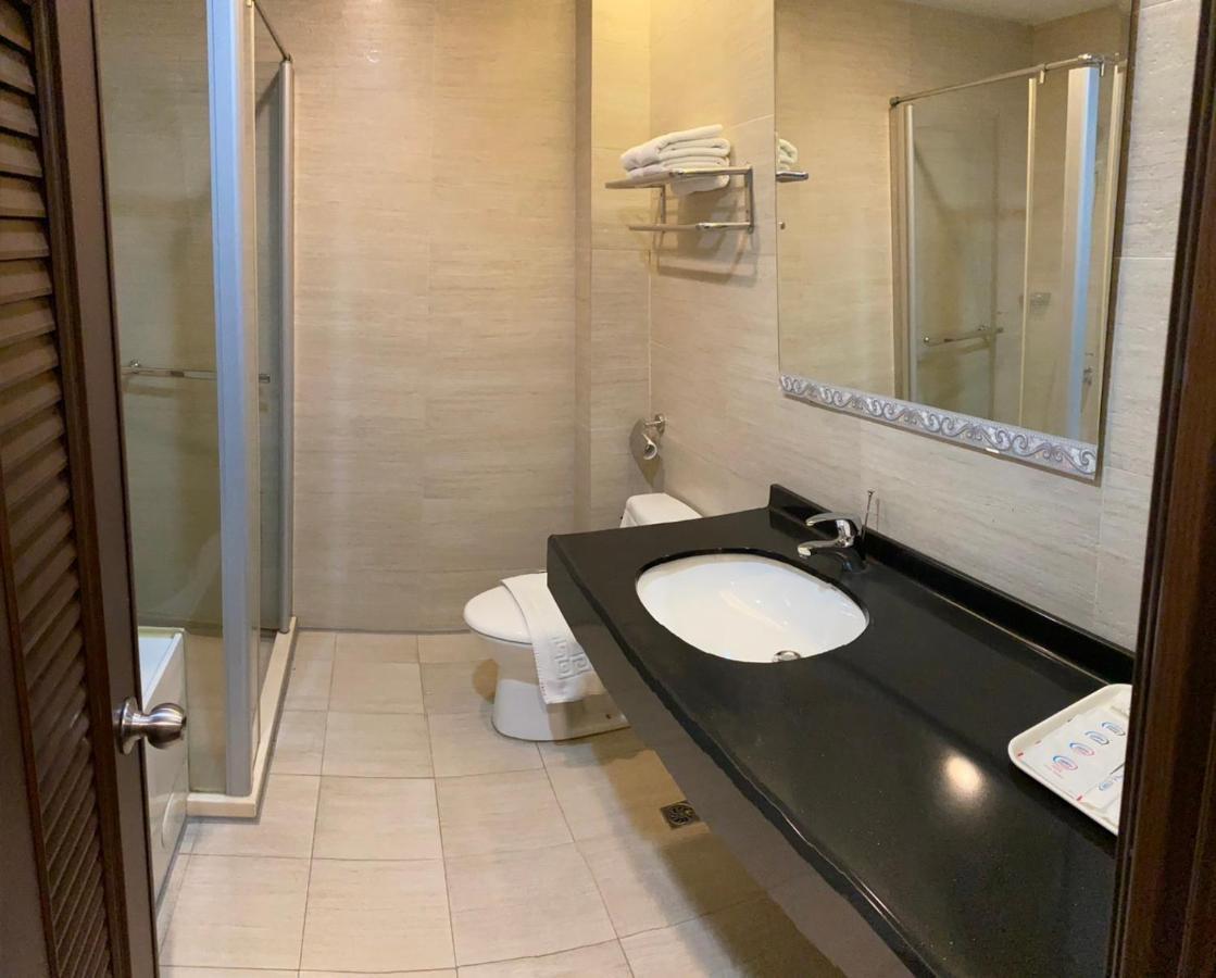 Home Full Hotel Жинченг Екстериор снимка