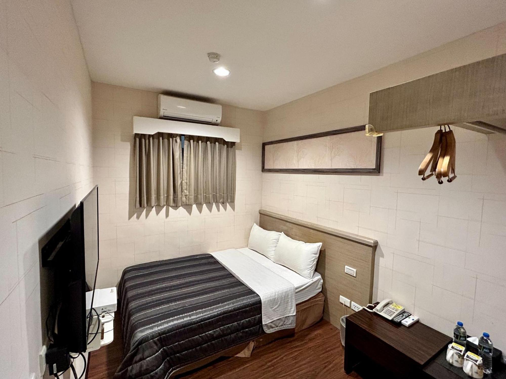 Home Full Hotel Жинченг Екстериор снимка